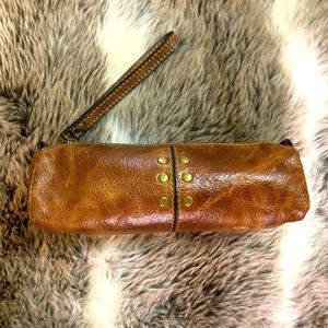 Patricia Nash Barrel Cosmetic bag Cognac